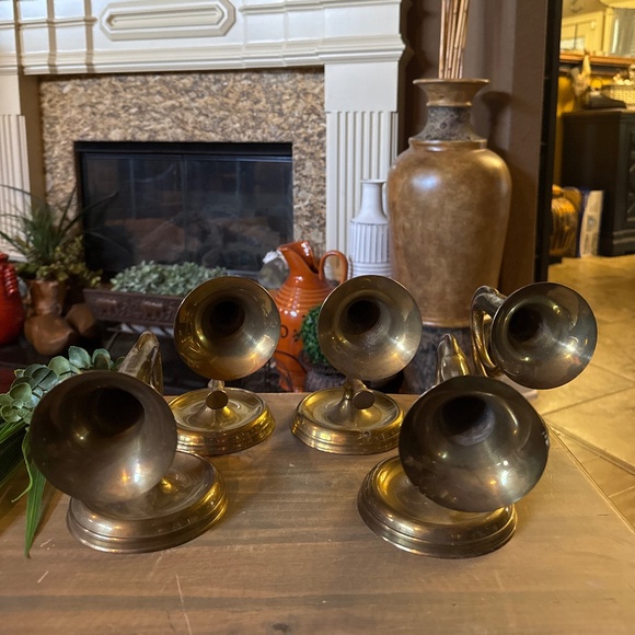 Set  of 5 Vintage Brass Horns. Hanging Wall Decor - Picture 3 of 9